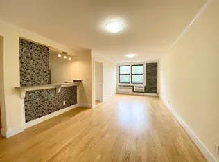 3225 Johnson Avenue 3I image 1 of 9