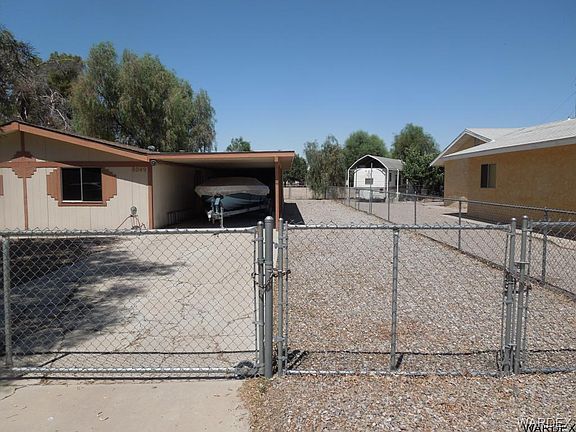 2nd image of 8049 S Aspen Dr