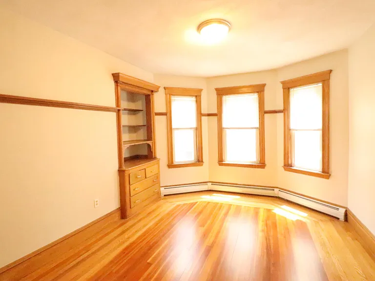 12 Chatham St — Photo 6