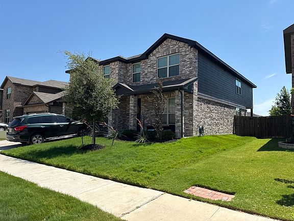 3rd image of 7912 Gangway Dr