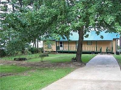 1st image of 408 Glen Oaks Dr