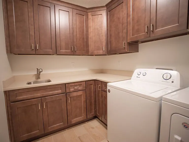 N 2020 W — Photo 26