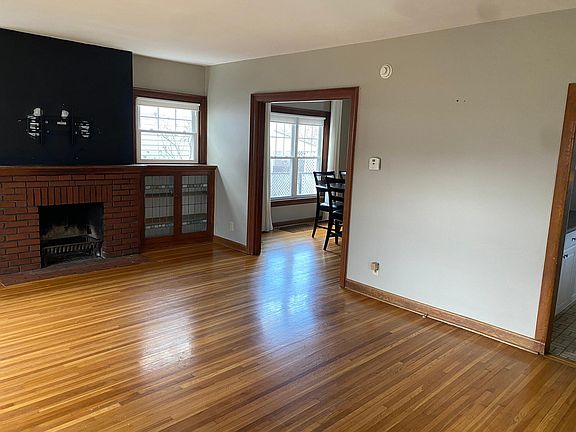 5th image of 38 E Jeffrey Pl