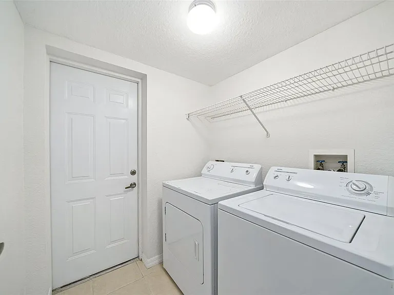 823 Camargo Way #104 — Photo 9