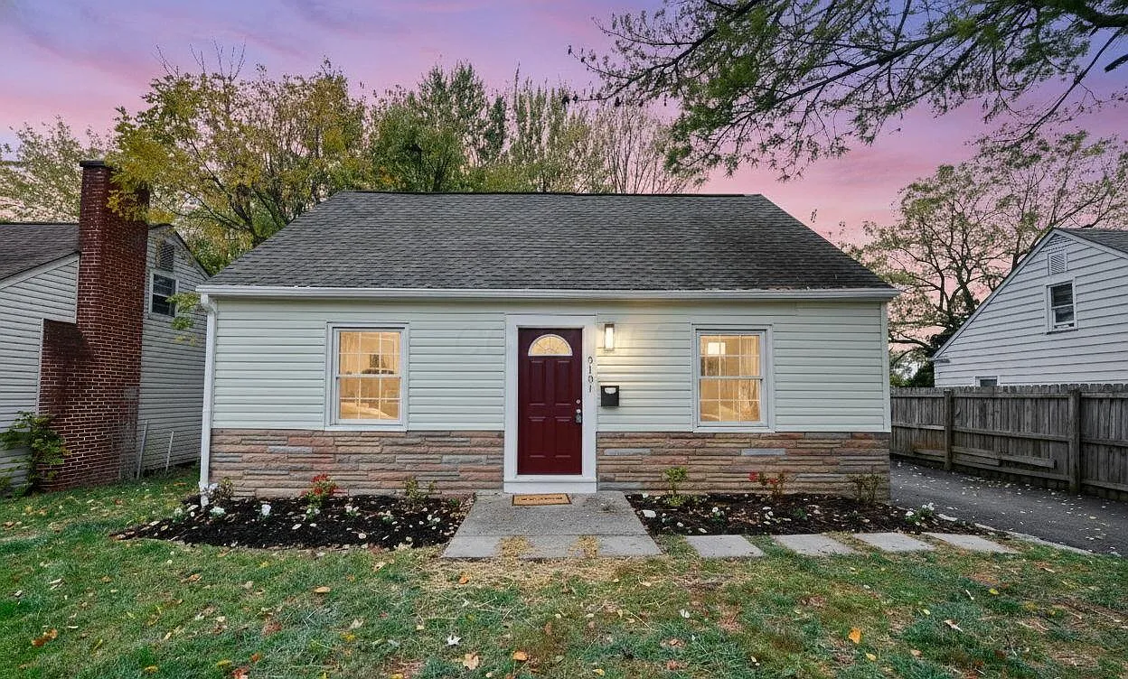3131 Dresden St photo 1