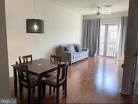 1 bed, 1.0 bath, $1,700 — Photo 3