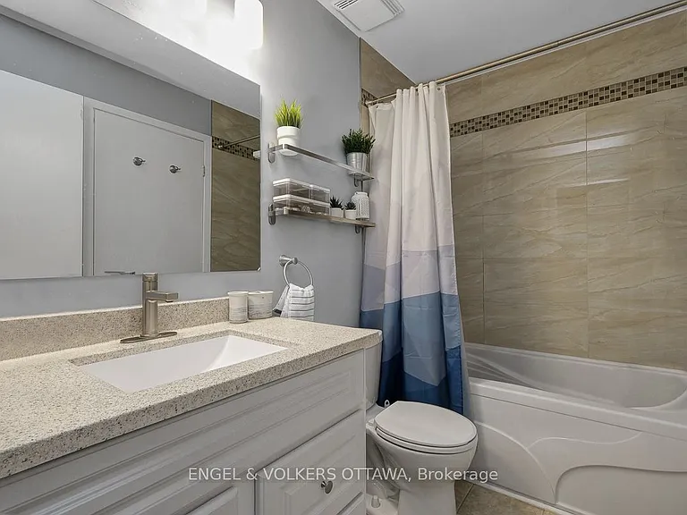 76 McDermot Ct #22 — Photo 18