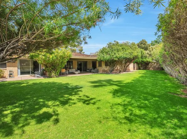 2115 E Balboa Dr