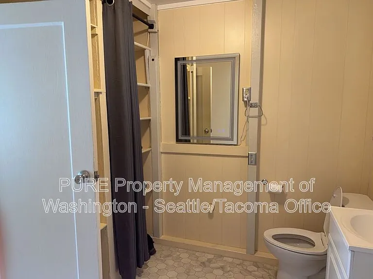 2106 42nd Ave SW — Photo 13