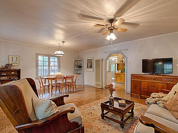 5th image of 130 Lorenzo Ln