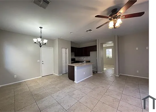 5438 W Jones Ave — Photo 5