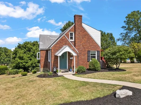 3303 Woodvue Dr, Pittsburgh, PA 15227