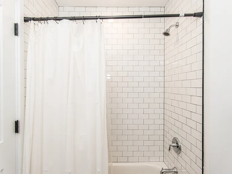 2435 W Master St #1A — Photo 10