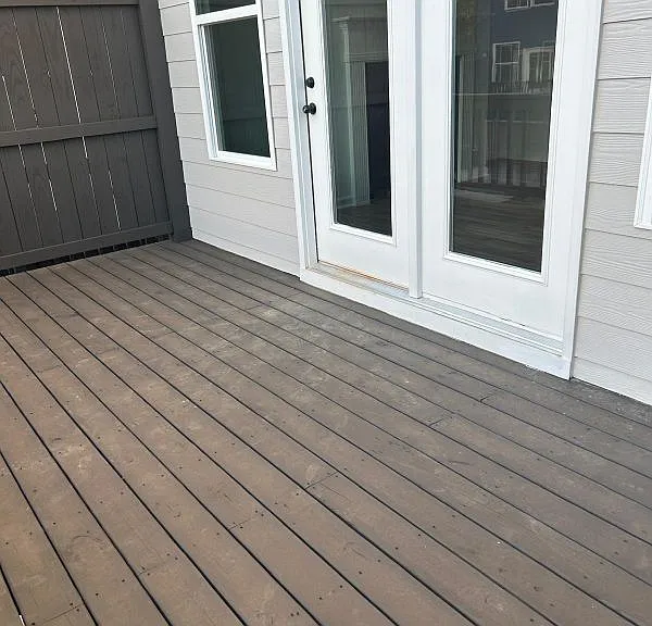 1004 Taylor Ct — Photo 9