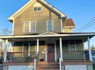 26 Crescent Pl, Middletown, NY 10940