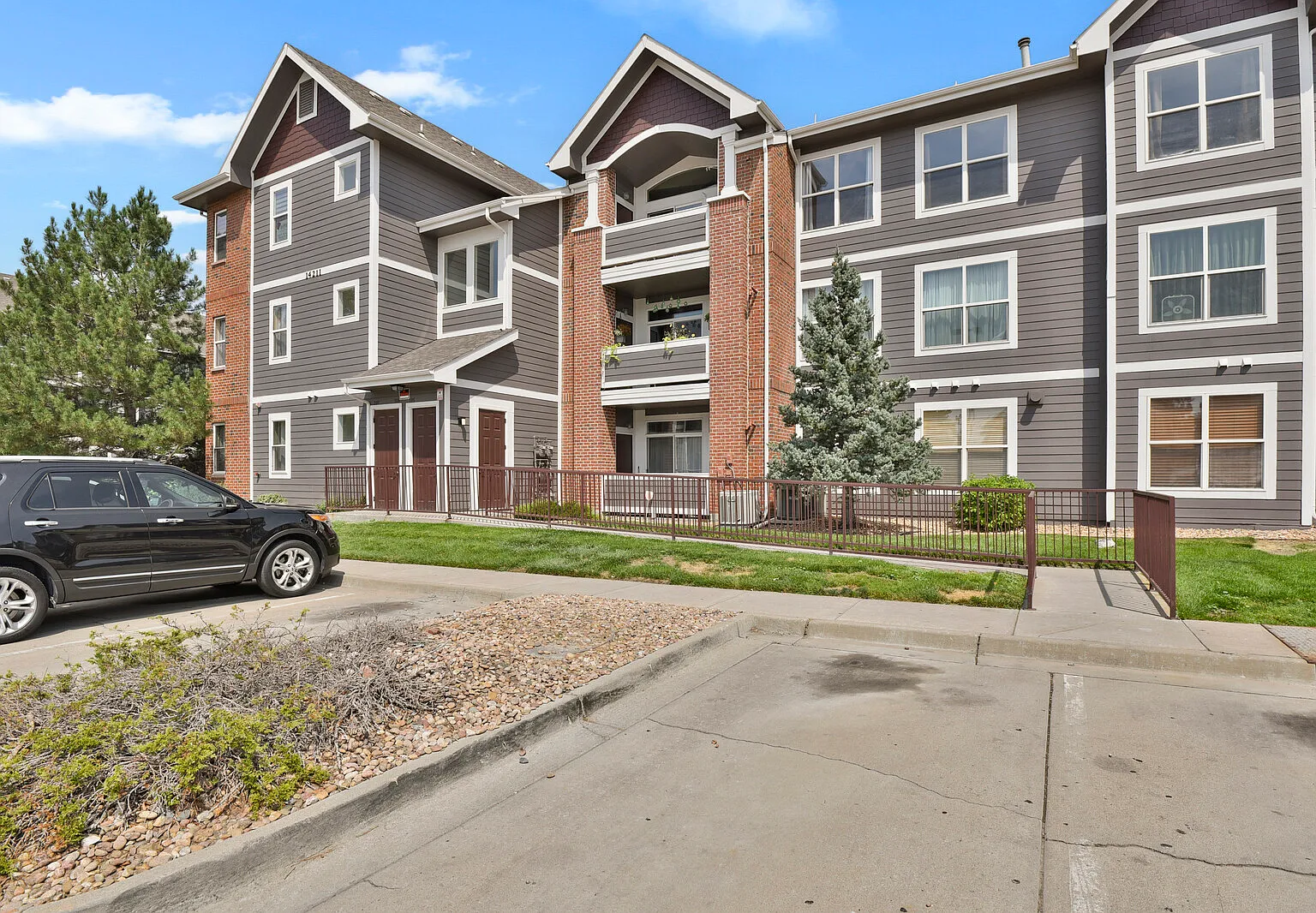 3 bed, 1550 sqft, $2,695 — Photo 2