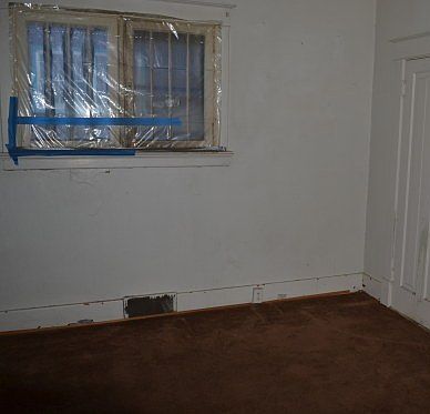 5th image of 1108 E 8th St