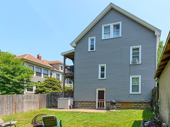4th image of 162-164 Cedar St