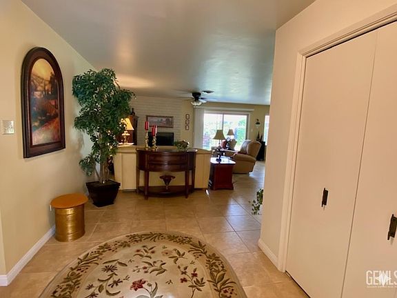 4th image of 6000 Cypress Point Dr