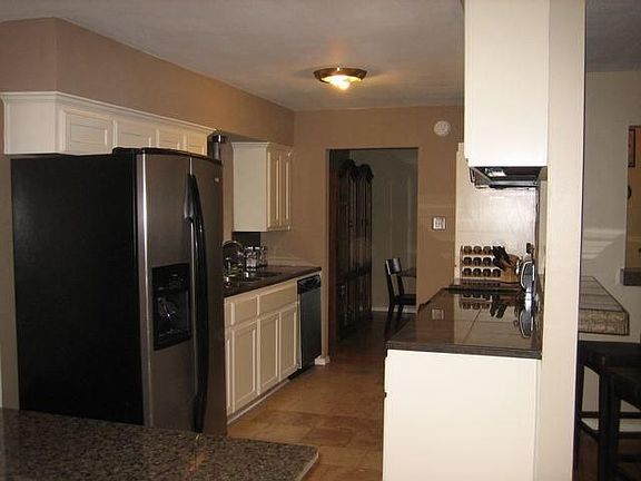 5th image of 9719 Queenswood Ln