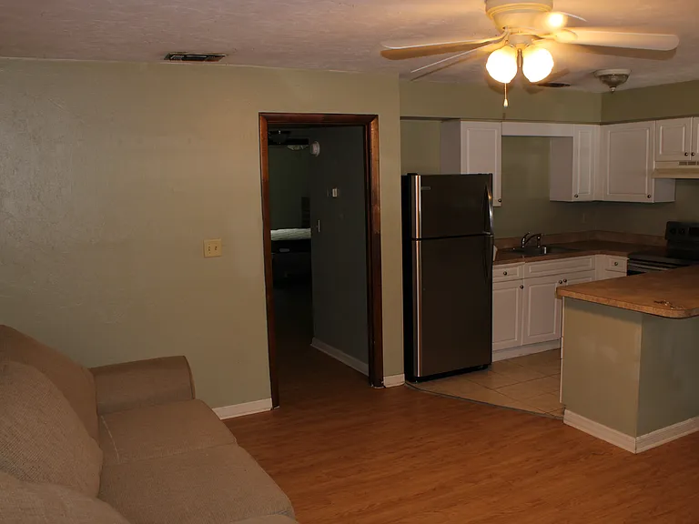 821 NW 13th St #9 — Photo 26