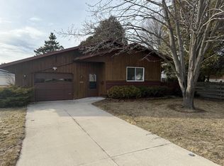1008 Parkway BOULEVARD, Two Rivers, WI 54241