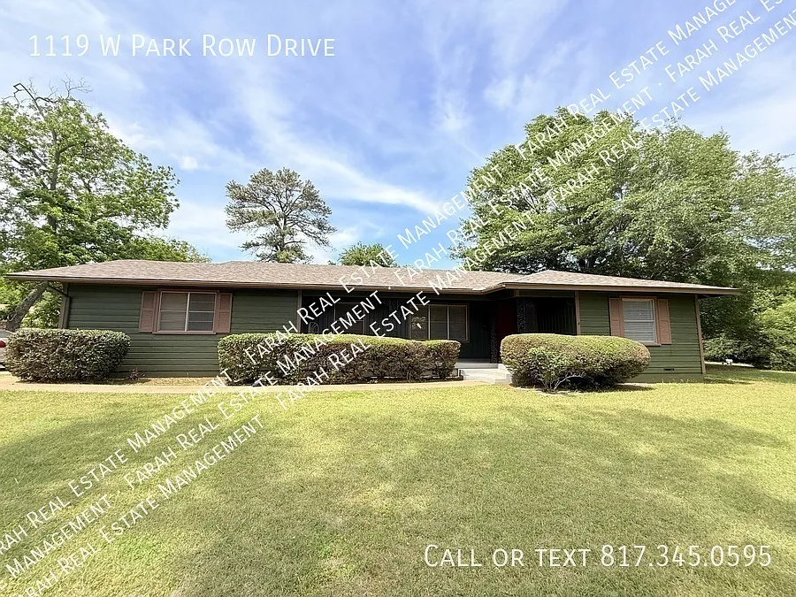 1119 W Park Row Dr