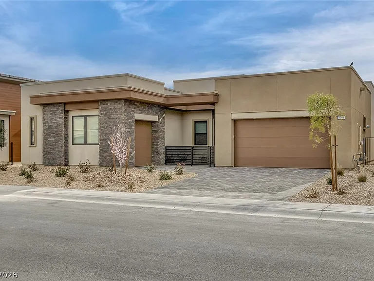 5008 Terramont Dr — Photo 2