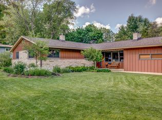 158 Nautilus Dr, Madison, WI 53705