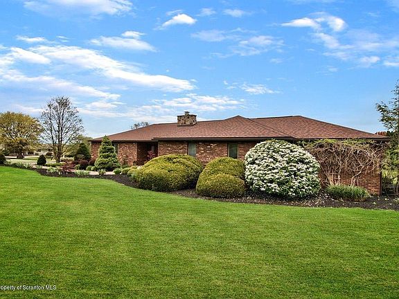 2nd image of 144 Jermyn Dr