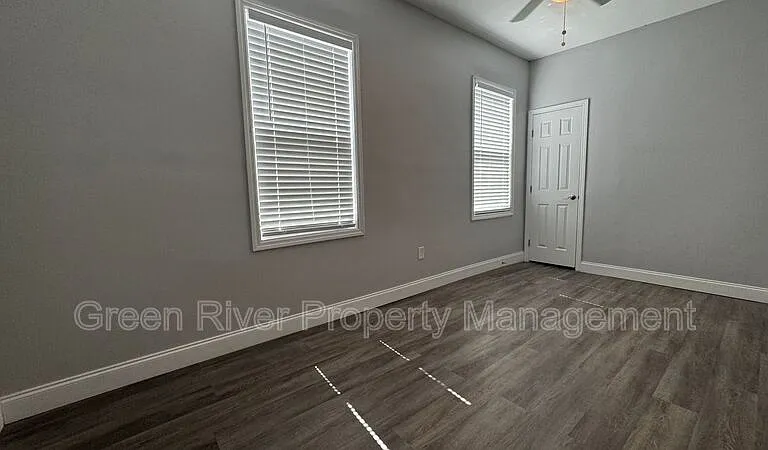 2805 College St — Photo 8