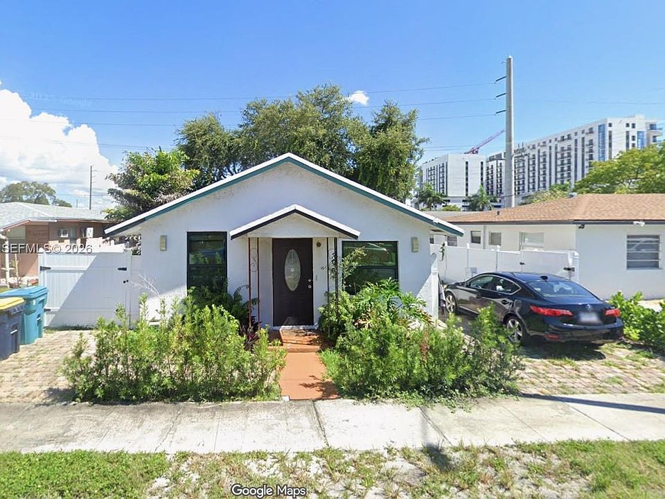 1st image of 206 SW 2nd Ter