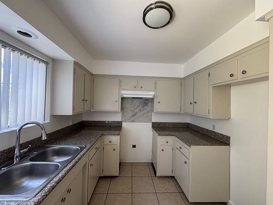 1st image of 3920-3932 Christmas Tree Ln #4600-4622