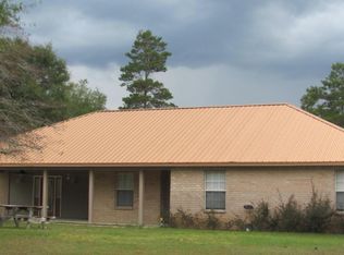 695 Seven Oaks Rd, Defuniak Springs, FL 32433