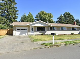 17812 NE Multnomah Dr, Portland, OR 97230