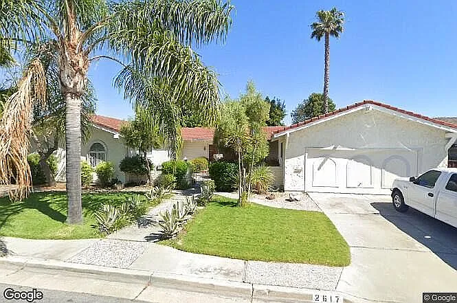 2617 Birchtree Ln photo 1