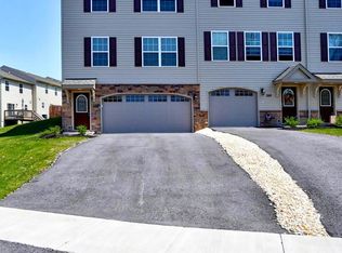 348 Weatherstone Dr, New Cumberland, PA 17070