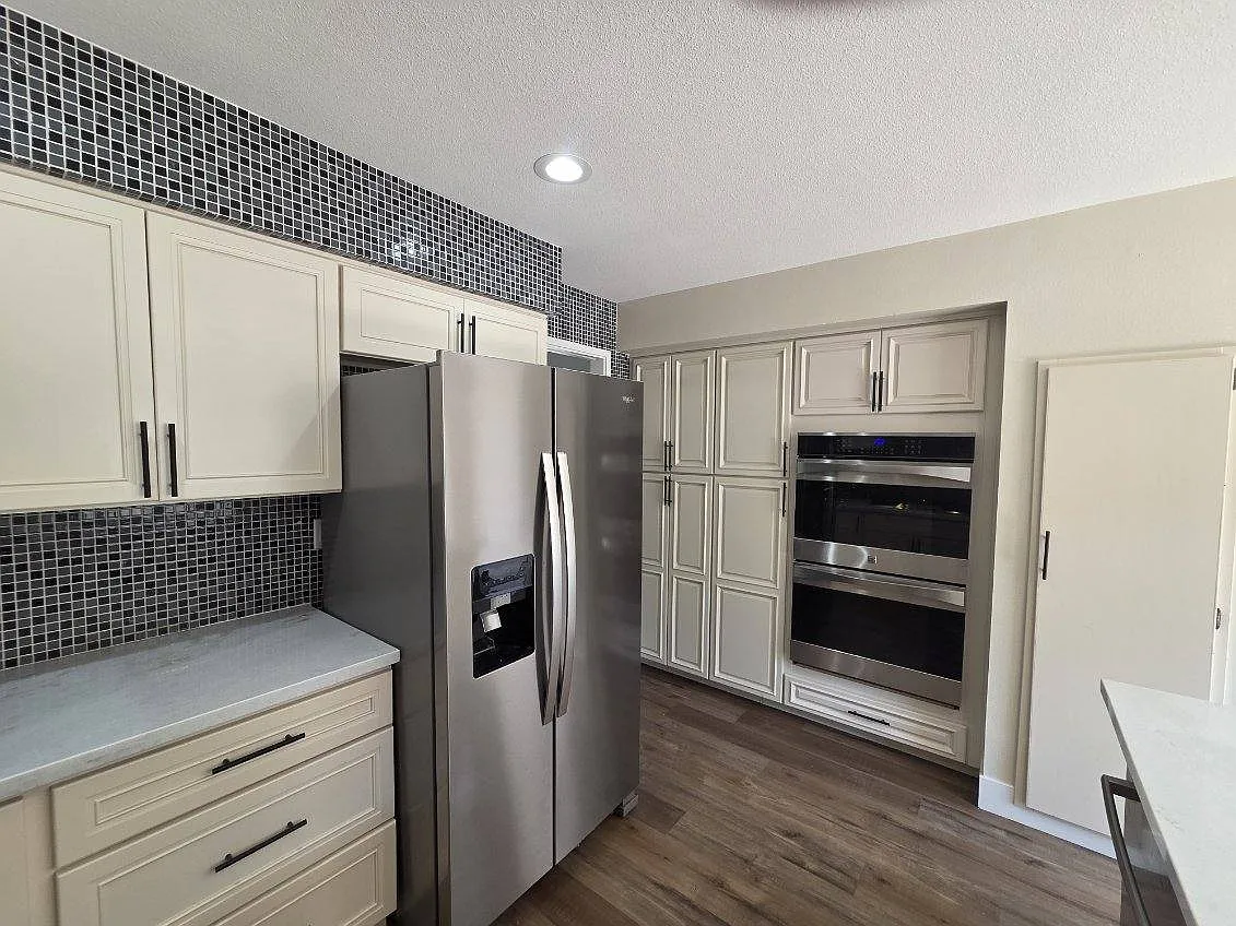 3 bed, 2.5 bath, 1852 sqft, $3,350 — Photo 4