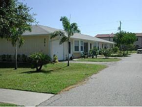 1st image of 251 Circle Dr