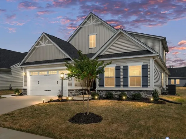 7683 Autumn Leaves Ln, New Kent, VA 23124