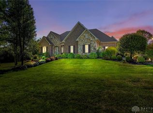 7963 Country Brook Ct, Springboro, OH 45066