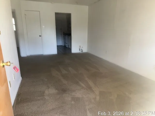 2 bed, 2947 sqft, $950 — Photo 2