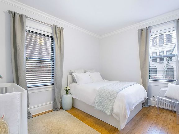 4th image of 1466 Lexington Ave #2D