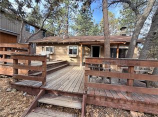 304 Highland Ln, Sugarloaf, CA 92386