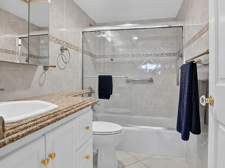 2121 N Ocean Blvd #805W — Photo 11