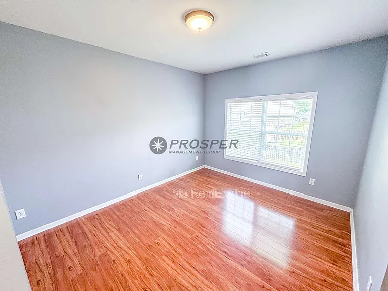 4 Bellflower Ct — Photo 10