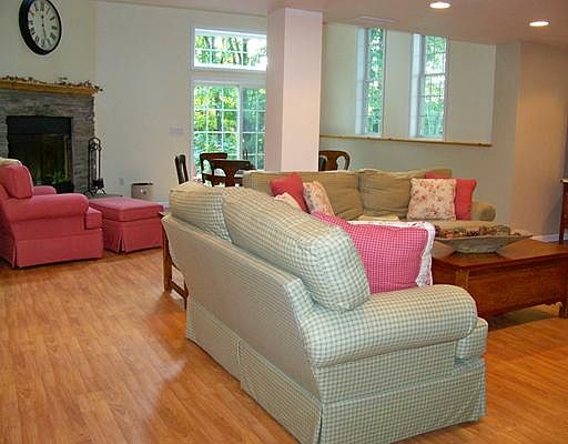 5th image of 8334 Sun Lake Dr
