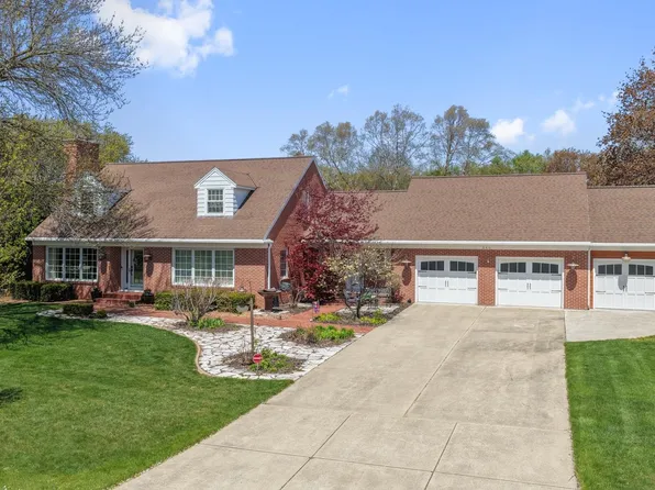 240 Arbor Ln, Green Bay, WI 54301