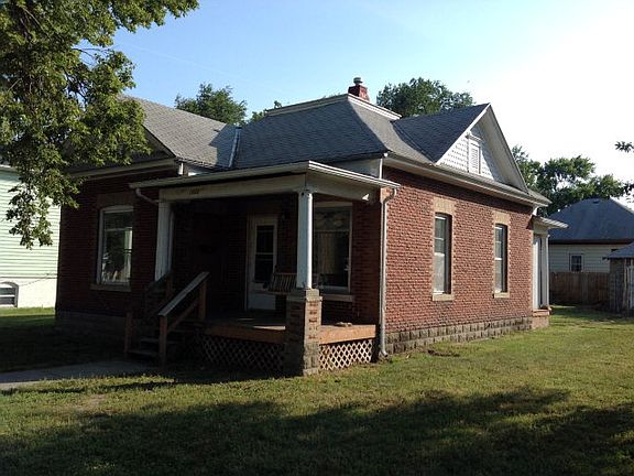 3rd image of 1022 N Kimball St