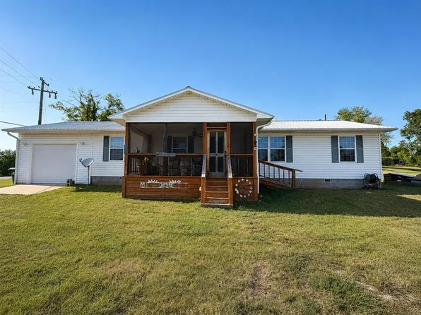 304 W 5th St, Asher, OK 74826